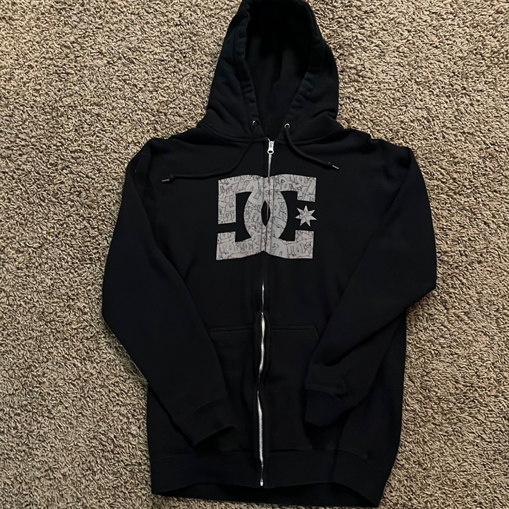 Men’s black DC zip hoodie Large